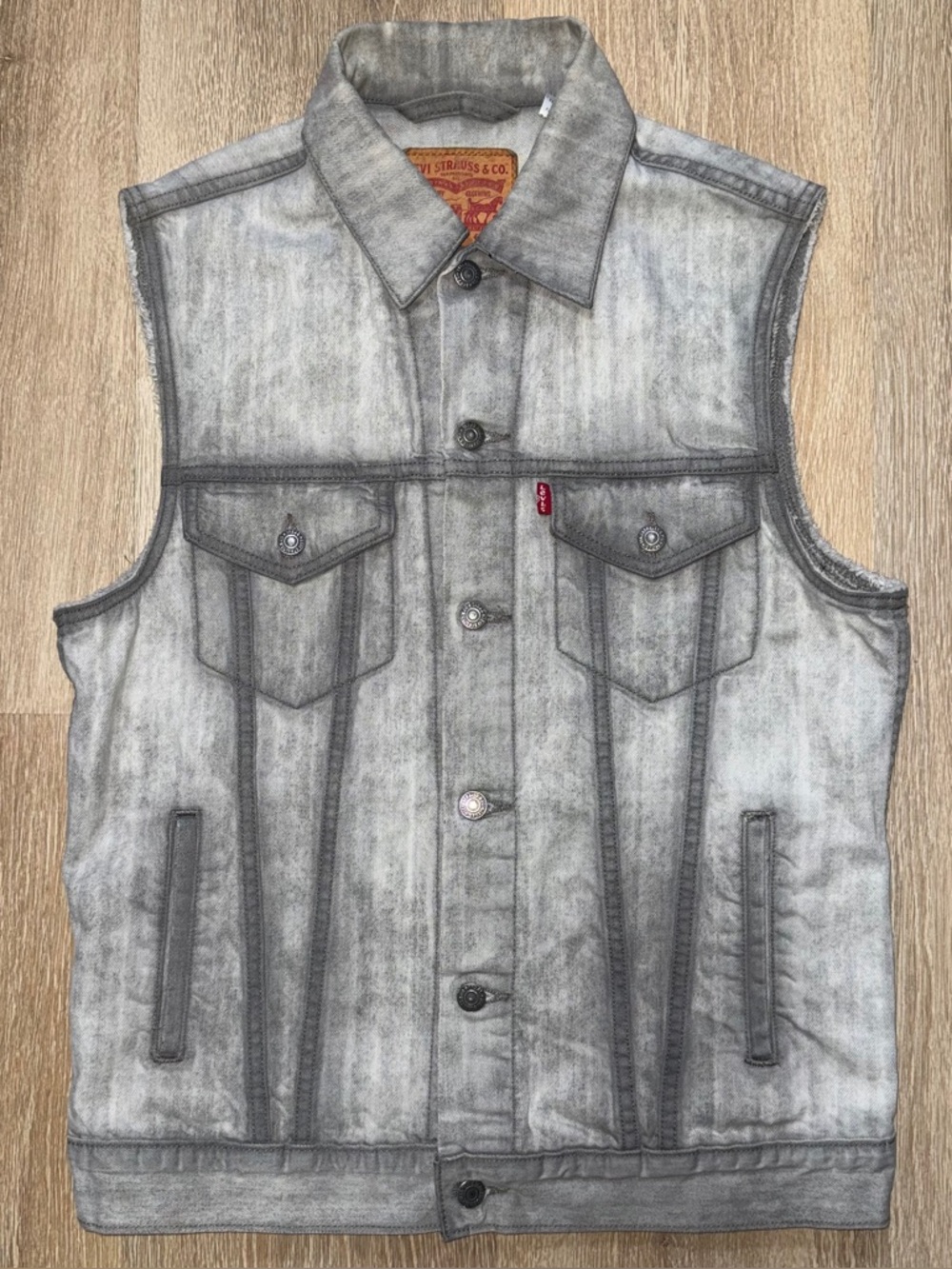 Levi’s Men’s Gray Denim Vest | M